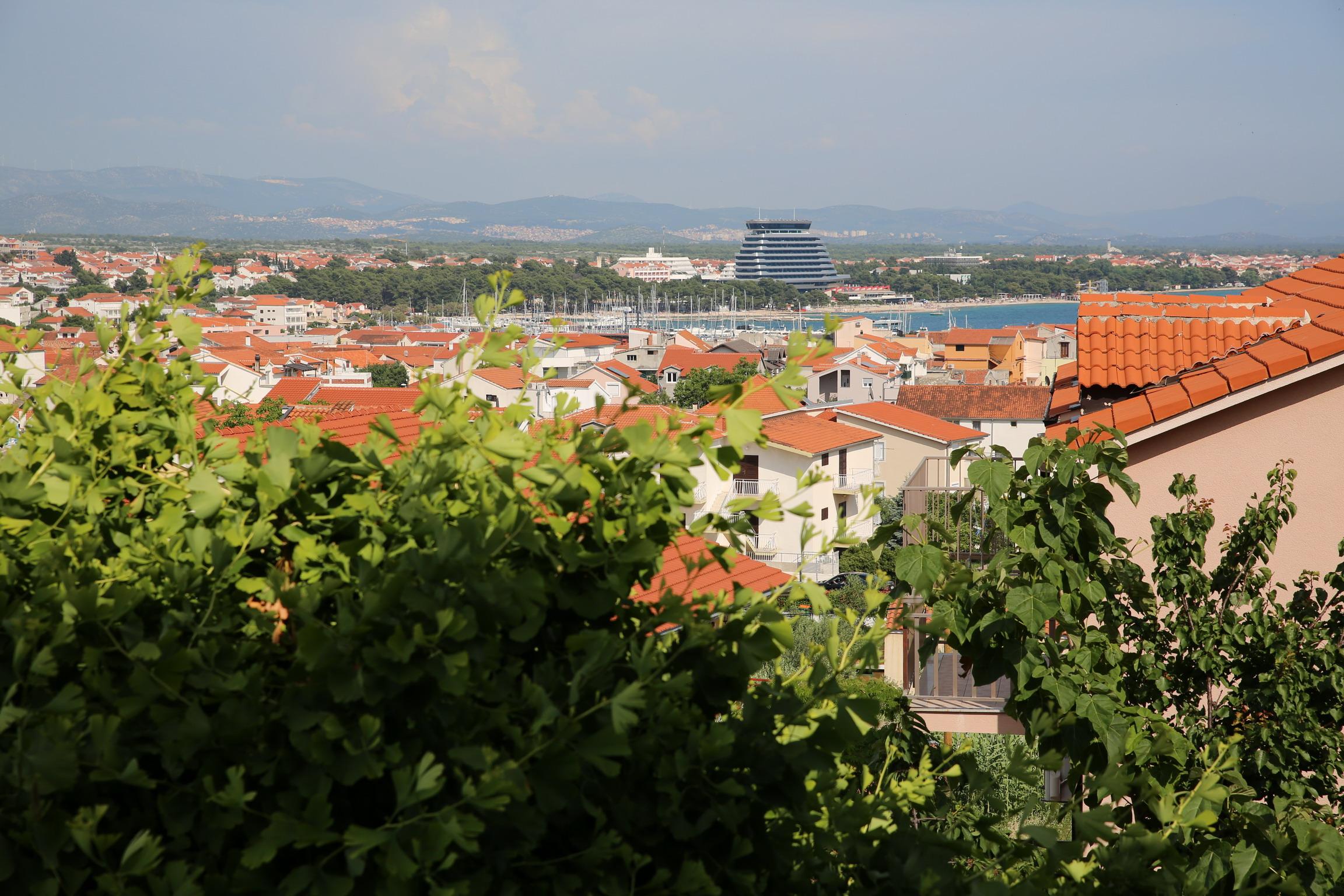 vodice-jukic_apartment-4_full-seaview